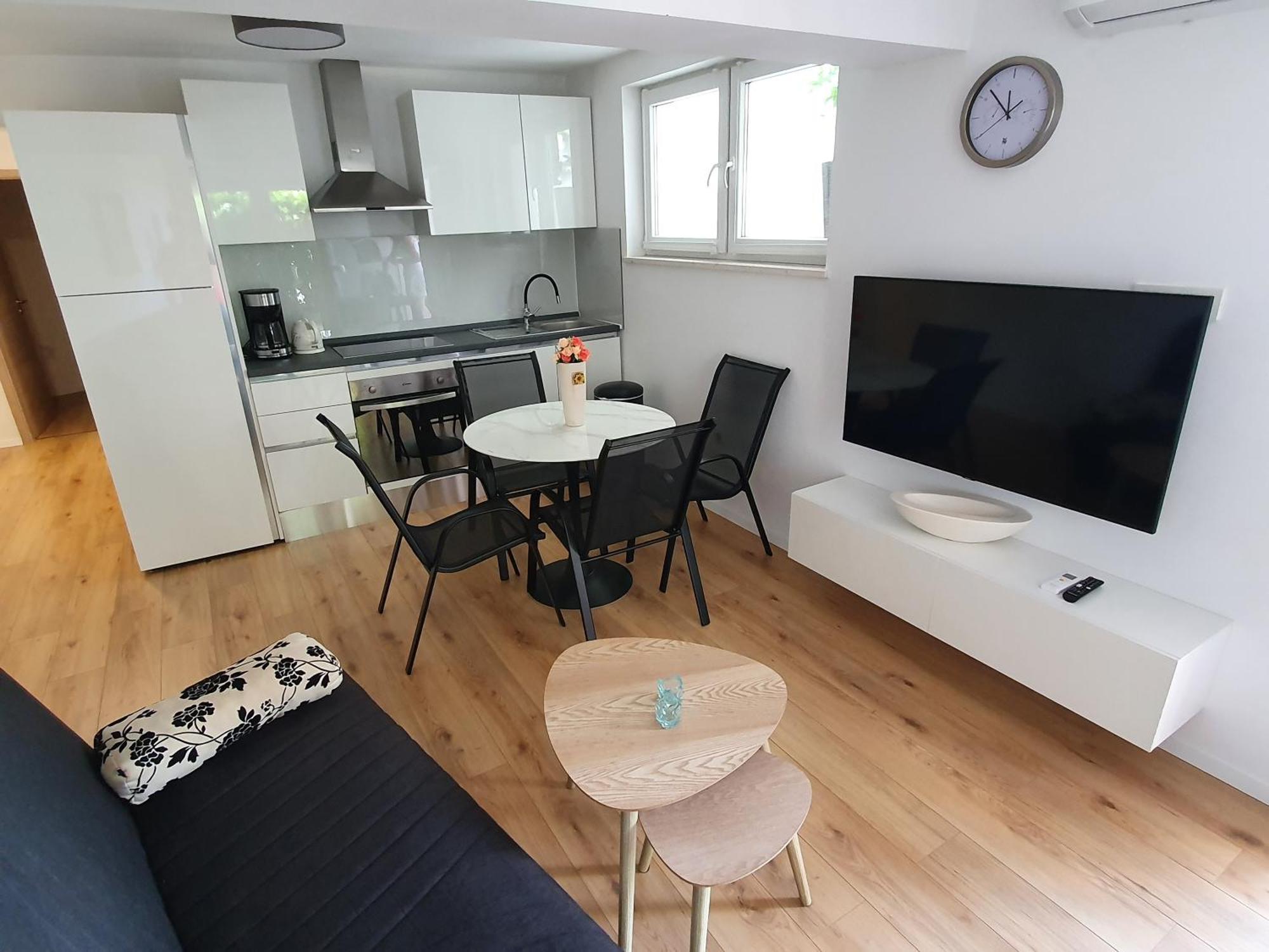 Apartmani Janja 克尔克 外观 照片